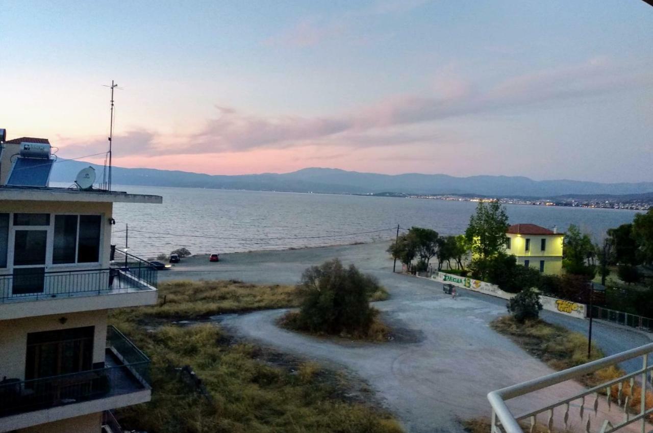 Chalkís Sea View Apartment מראה חיצוני תמונה